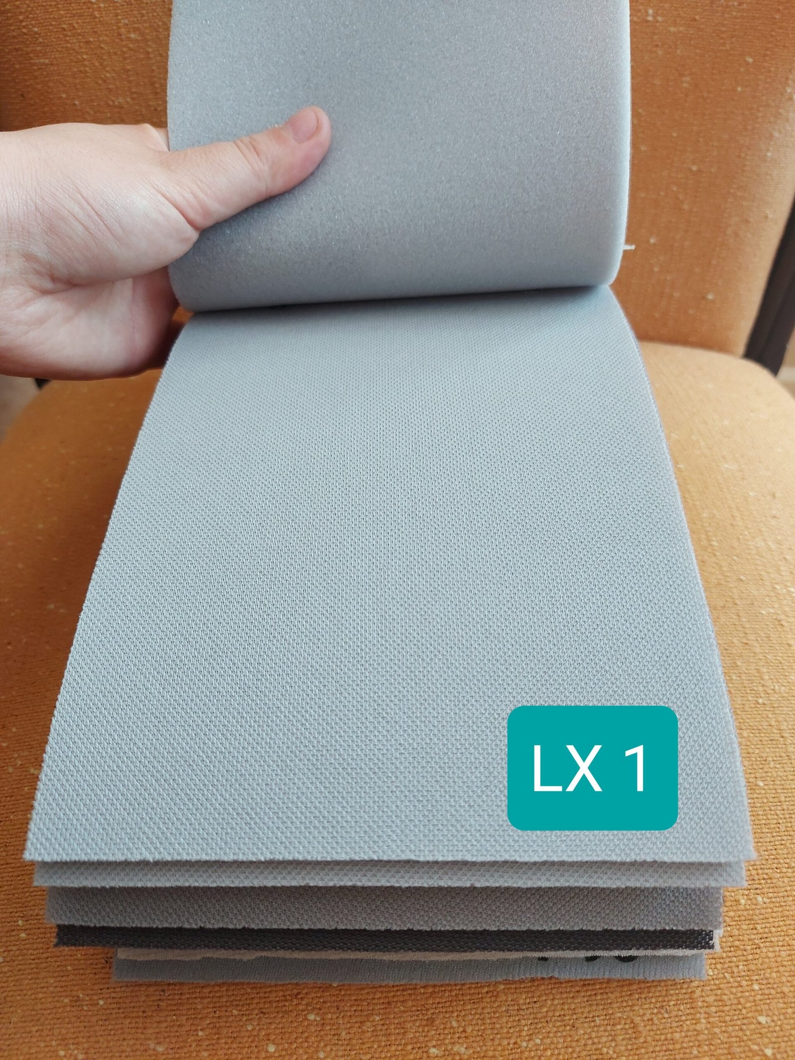 Color LX1 BASIC/ KIT PARA TAPIZAR TECHOS DE COCHE (2m de tela Con  espuma/3mm+1L Pegamento)