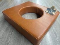 Cojín con apertura para silla-vater/ Movilidad reducida/ 45x49x8